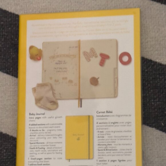 NWT Moleskine Baby Journal – Pregnancy & Baby's First 2 Years (English/French) - Picture 6 of 7